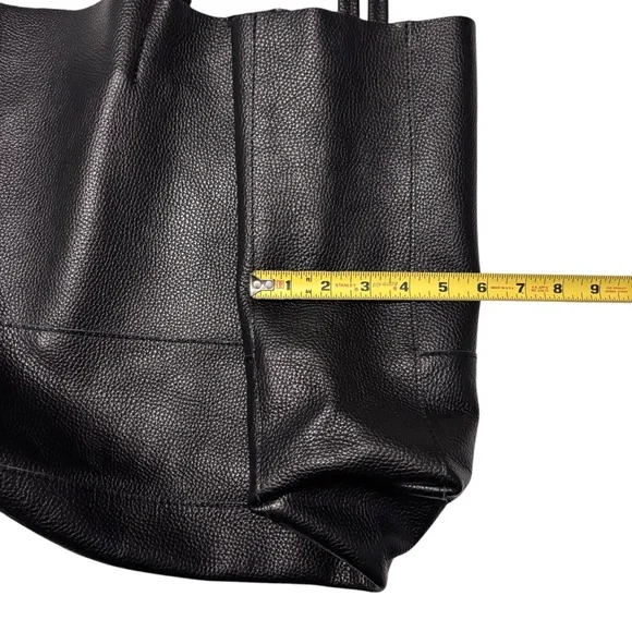 Adoratti Leather Carryall Tote Black Italian Leather NWOT Elegant Tote Bag - Picture 12 of 16